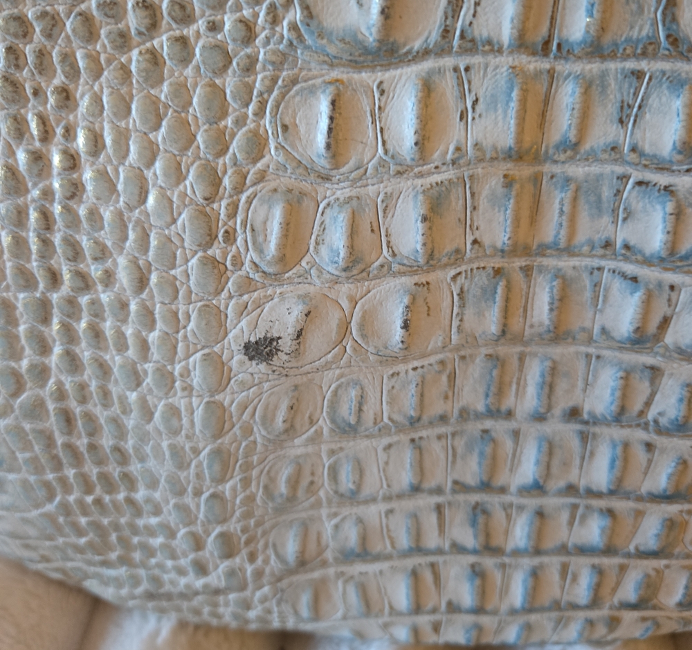 Raviani Handbag - Picture 5 of 8